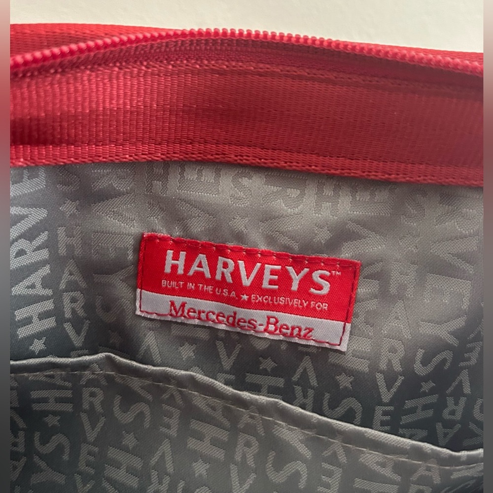 Harveys The Original Seatbelt Mercedes Benz Woven Dual Handles Tote Handbag Red - Picture 7 of 8